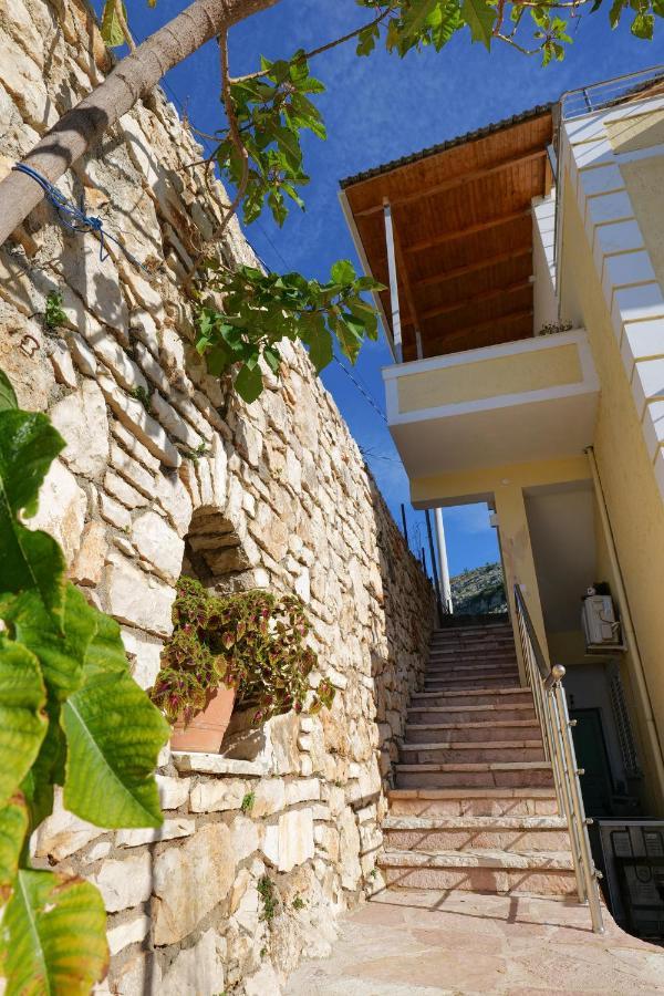Sunny Holiday Sarande Exterior photo