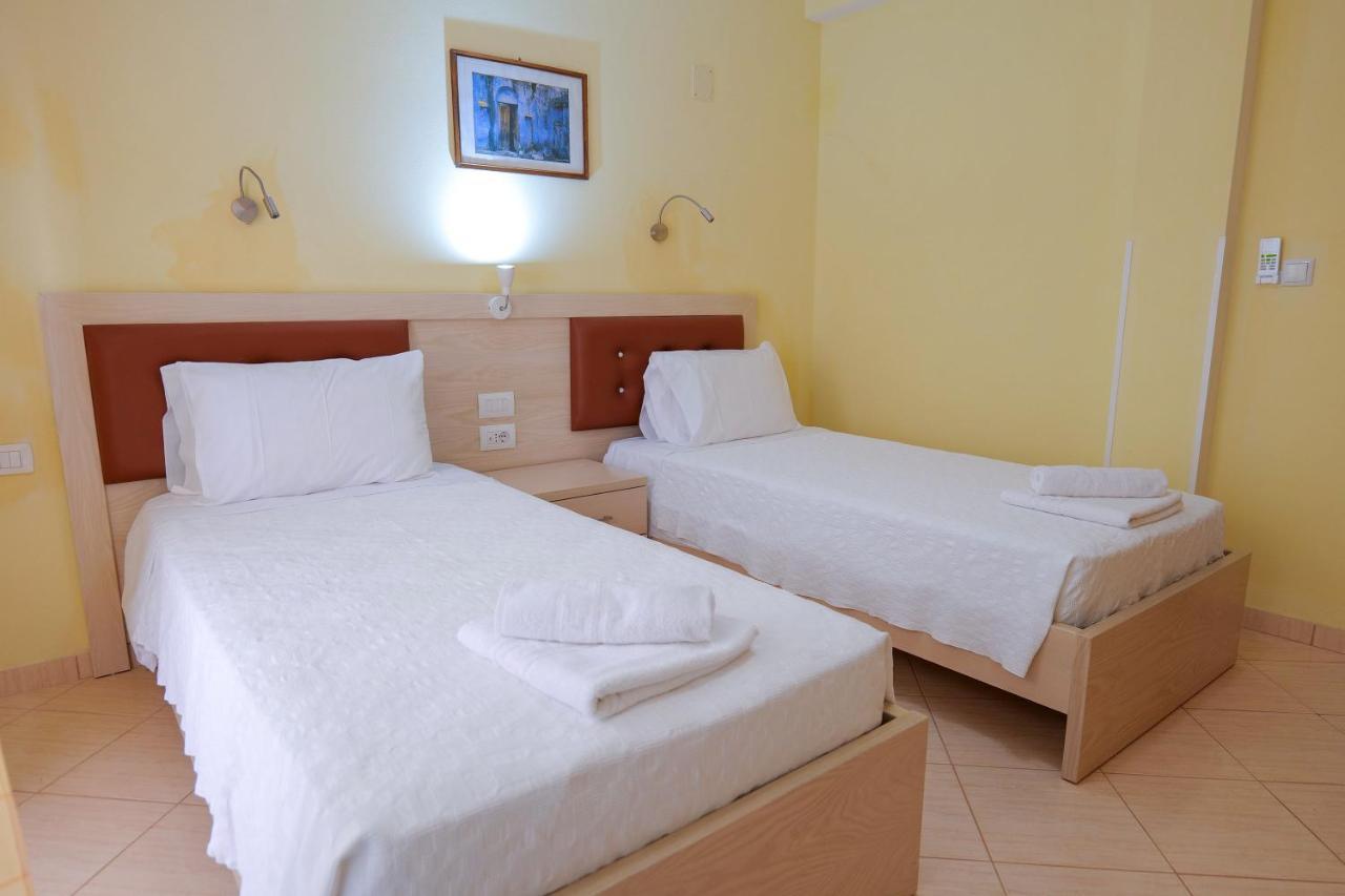 Sunny Holiday Sarande Exterior photo