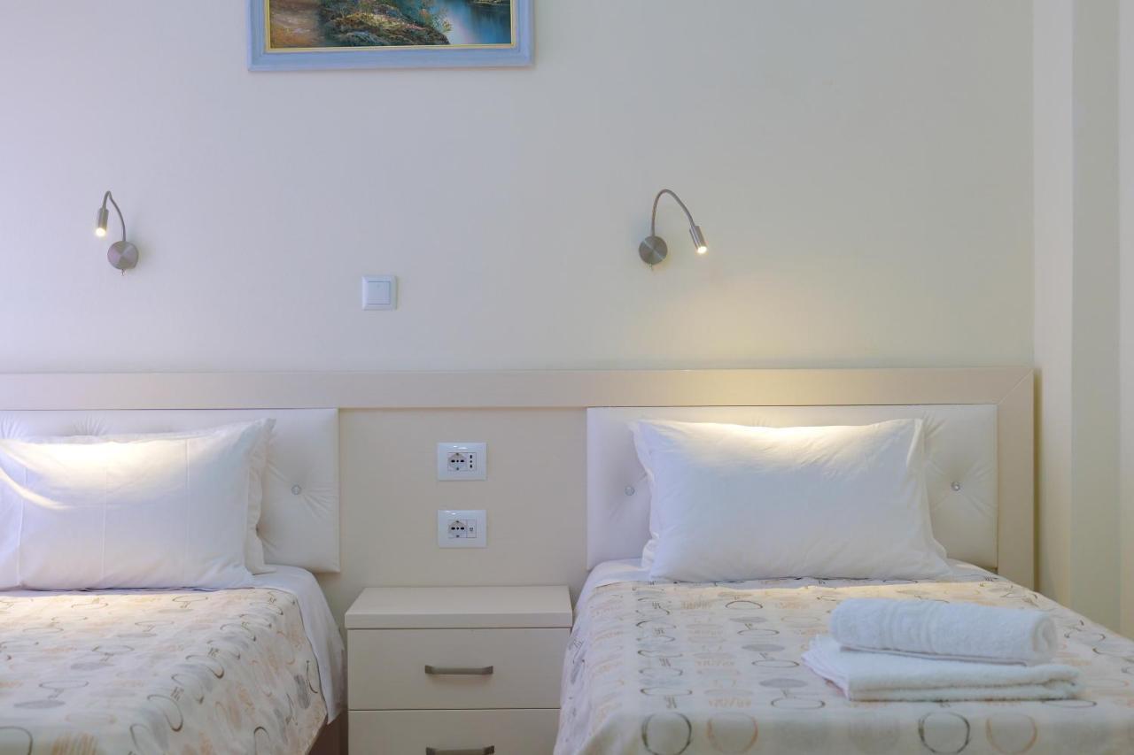 Sunny Holiday Sarande Exterior photo