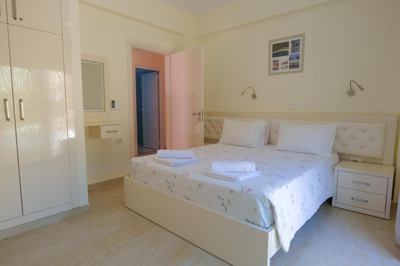 Sunny Holiday Sarande Exterior photo