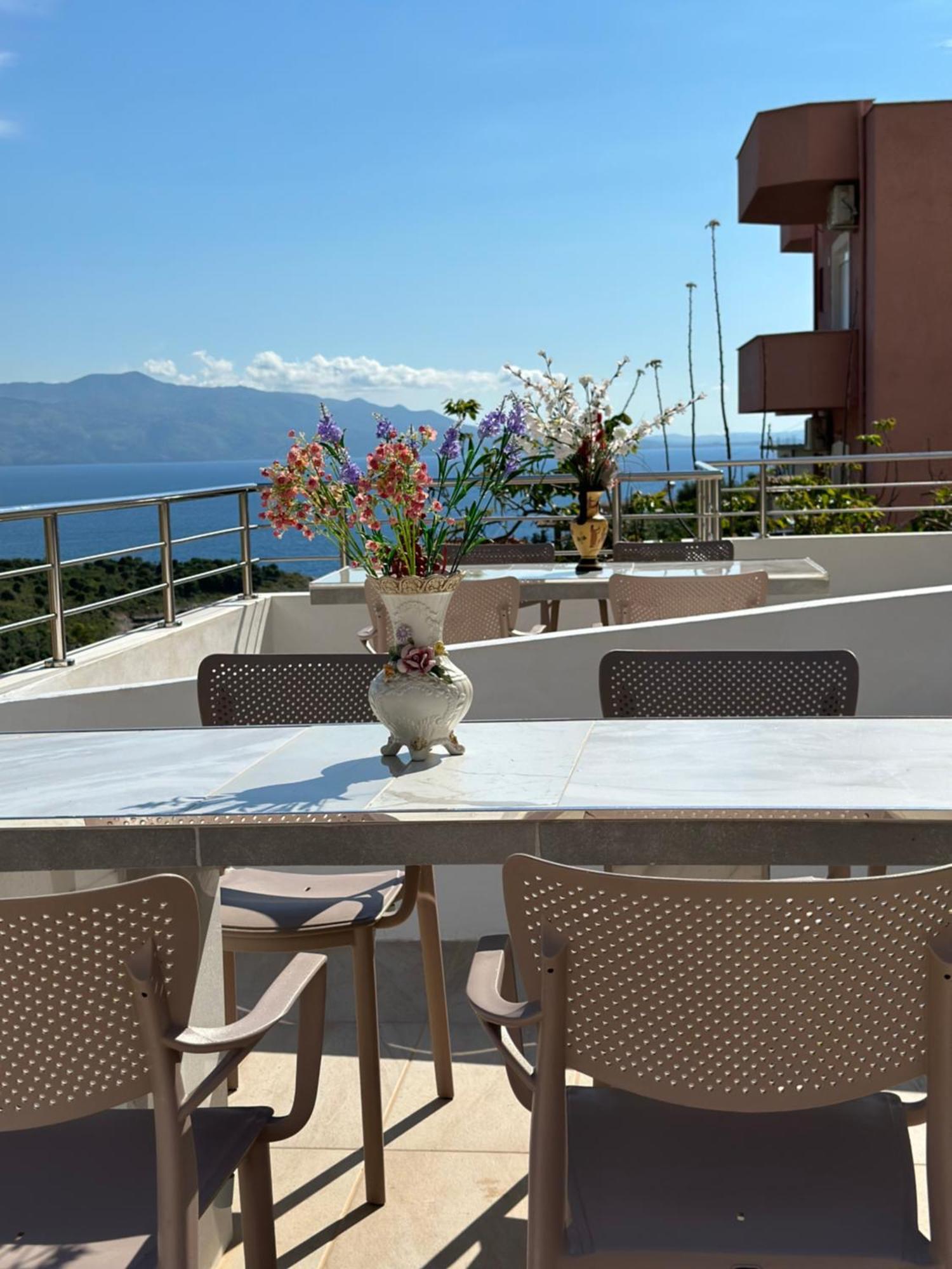 Sunny Holiday Sarande Exterior photo